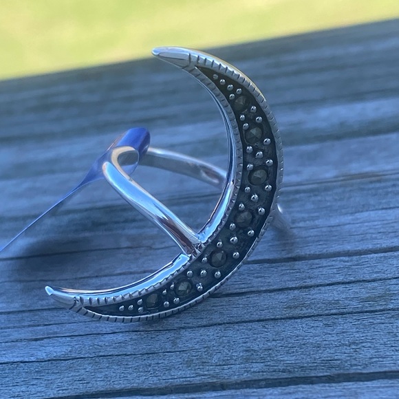 SOLD 💲Crescent Moon Ring .925 Sterling Silver w/ Marcasite large Peter Stone - Picture 4 of 9